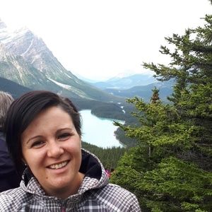 Meet your Posher, April